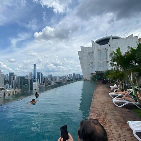 Skypool Kl Free Infinity Pool Over Kuala Lumpur Esterno foto